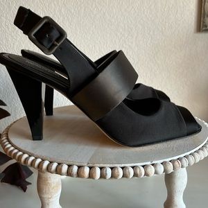 Kenneth Cole Reaction Top Honor satin square open toe stiletto black NEW Size 10